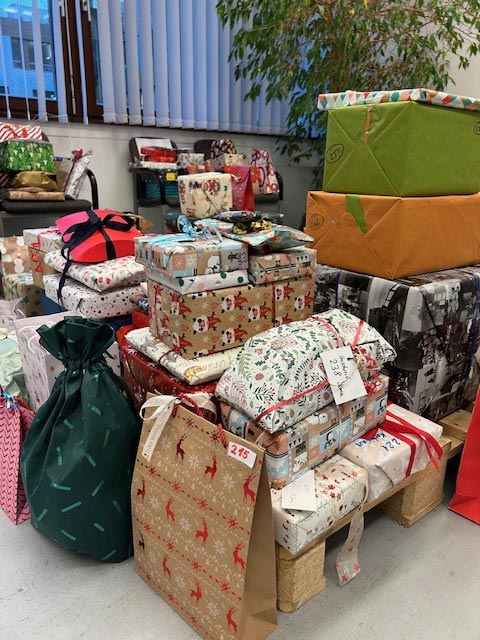 Geschenke, Geschenke, Geschenke